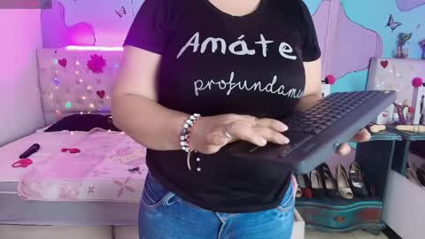 Snapshot of sammy_mature_ chatting on 11, 5, 2026 Sammy online show from 11, 5, 2026