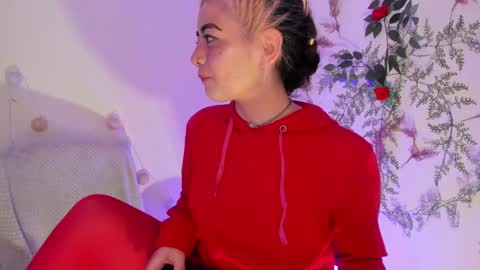 Snapshot of sammysammy_ chatting on 24, 12, 2024 online show from 24, 12, 2024