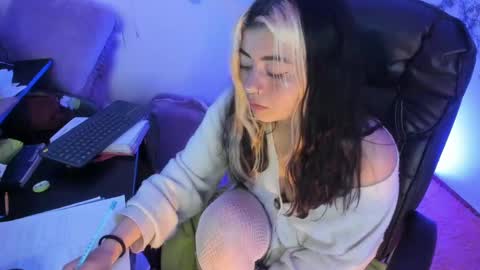 Snapshot of sammysammy_ chatting on 11, 2, 2025 online show from 11, 2, 2025