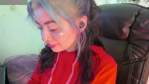 Snapshot of sammysammy_ chatting on 1, 3, 2025 online show from 1, 3, 2025