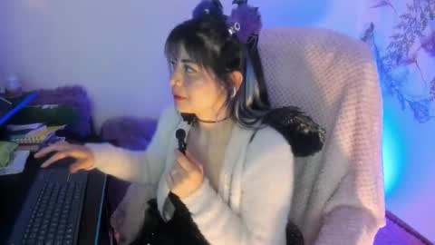 Snapshot of sammysammy_ chatting on 12, 10, 2025 online show from 12, 10, 2025