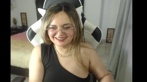 Snapshot of samy_vsn chatting on 28, 2, 2025 samy_vsn online show from 28, 2, 2025