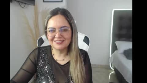 Snapshot of samy_vsn chatting on 5, 10, 2025 samy_vsn online show from 5, 10, 2025