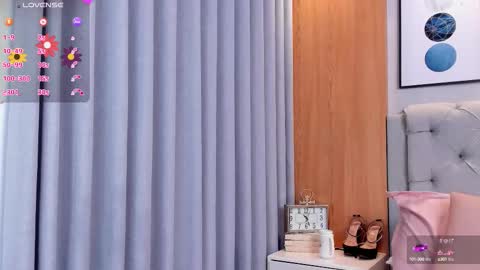 Samy Bennet online show from 17, 9, 2025