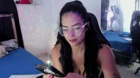 SamyHolbrook online show from 11, 7, 2026