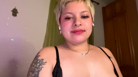 Snapshot of samymoon3 chatting on 1, 3, 2026 Samymoon online show from 1, 3, 2026