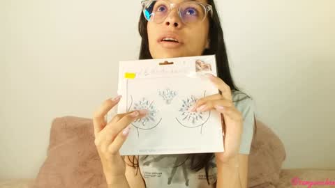 Special show on 17 december and 23 UwU online show from 6, 2, 2025