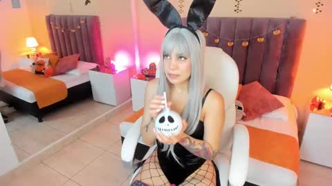 samyy_johnson online show from 7, 10, 2025