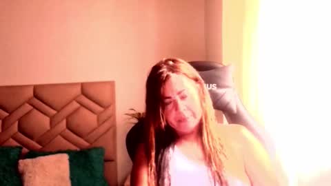 Sanddi  online show from 12, 3, 2026