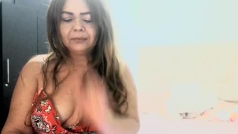 Sanddi  online show from 20, 5, 2026