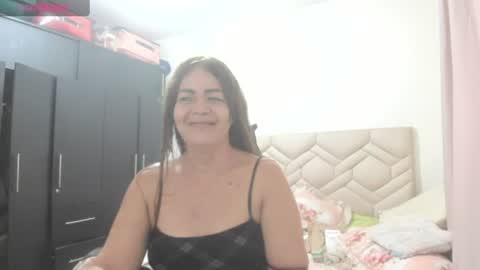 Snapshot of sanddi_milff chatting on 18, 7, 2026 Sanddi online show from 18, 7, 2026