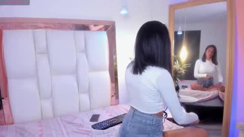 MilaSander online show from 25, 2, 2025