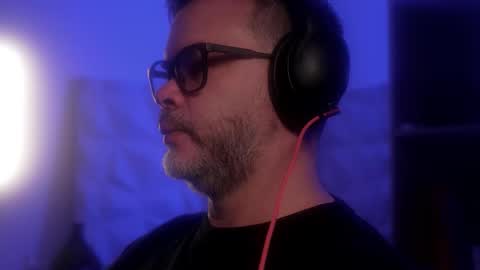 Sanders online show from 15, 10, 2025