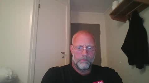 Snapshot of sandnesrune523 chatting on 22, 9, 2025 sandnesrune523 online show from 22, 9, 2025