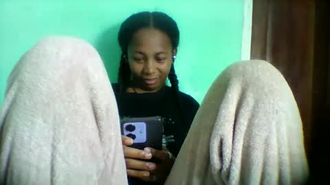 Snapshot of sandra1253099 chatting on 5, 5, 2026 sandra1253099 online show from 5, 5, 2026