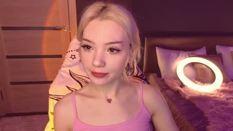 Sandy  online show from 4, 2, 2025