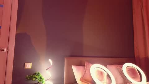 Sandy  online show from 11, 2, 2025