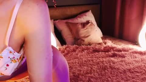 Sandy  online show from 1, 3, 2025