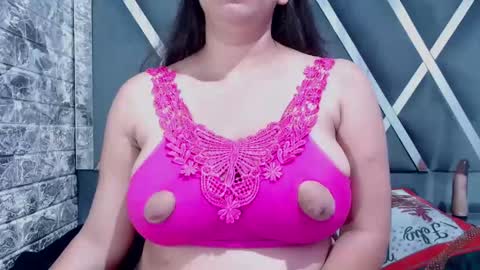 sandraclarkx69 online show from 10, 1, 2025