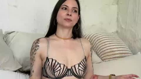 Snapshot of sandraschonherz chatting on 8, 6, 2026 Sandra Schonherz online show from 8, 6, 2026