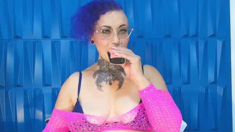 Sandy Rose online show from 1, 1, 2025