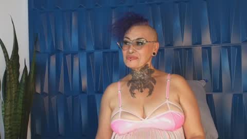 Sandy Rose online show from 21, 2, 2025