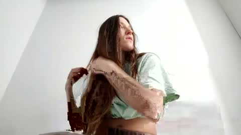 Sandy online show from 21, 2, 2025