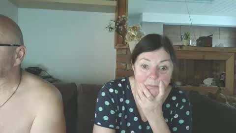 sanroom online show from 15, 12, 2025