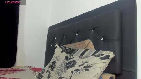 Santibrown online show from 30, 4, 2026