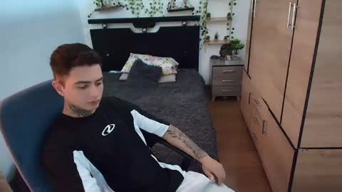santi_ss online show from 17, 5, 2026
