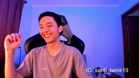 santi_twink19 online show from 12, 12, 2024