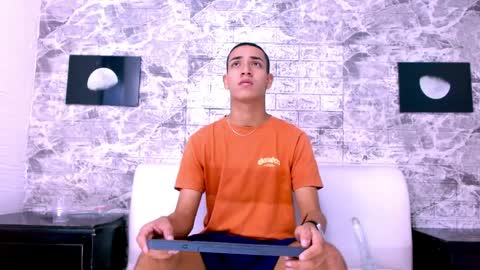 santiago_deluca online show from 30, 3, 2026