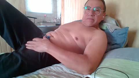 santiago_n online show from 20, 7, 2026