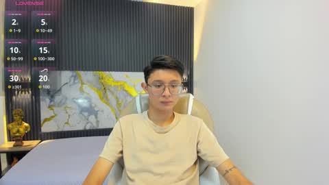 santiago_russo18 online show from 23, 9, 2025