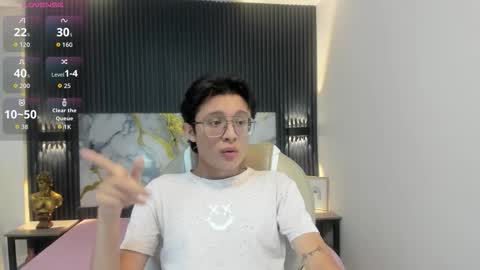 santiago_russo18 online show from 17, 11, 2025