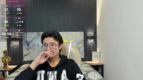 santiago_russo18 online show from 19, 11, 2025