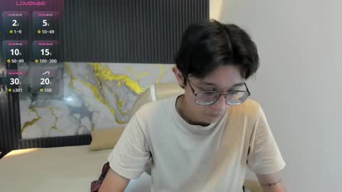 santiago_russo18 online show from 24, 11, 2025