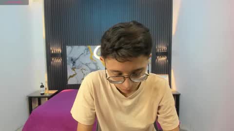 santiago_russo18 online show from 14, 2, 2026