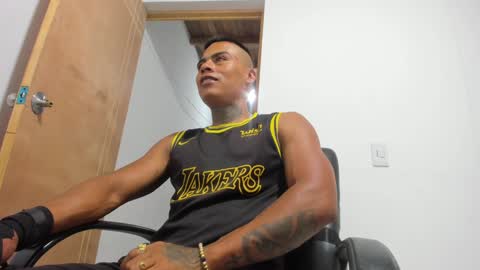 Snapshot of santiagogtx chatting on 19, 1, 2025 Santiago online show from 19, 1, 2025