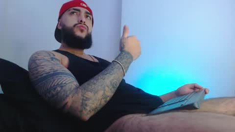 Santiago Hincapiie online show from 19, 3, 2026