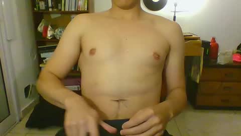Snapshot of santibogadob chatting on 21, 10, 2025 santibogadob online show from 21, 10, 2025