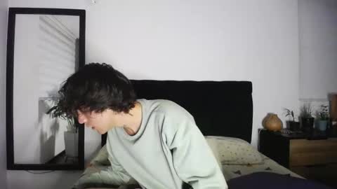 Snapshot of santii_rose chatting on 2, 12, 2024 Santii online show from 2, 12, 2024