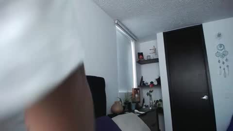 Snapshot of santii_rose chatting on 10, 12, 2024 Santii online show from 10, 12, 2024