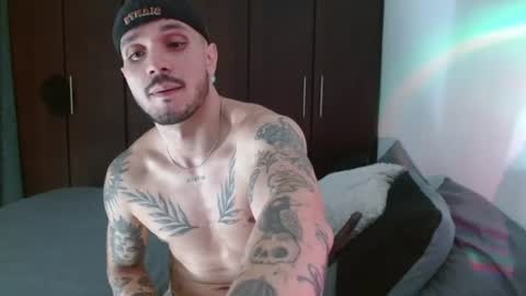 Snapshot of santti_torres chatting on 19, 6, 2026 Santy Torres online show from 19, 6, 2026