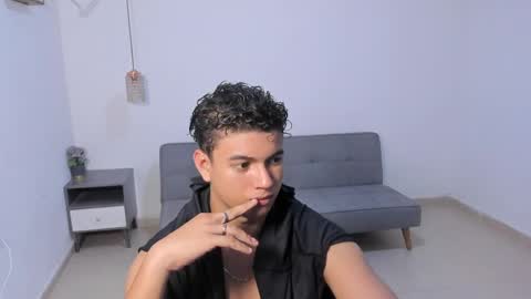 santy_stump online show from 9, 4, 2026