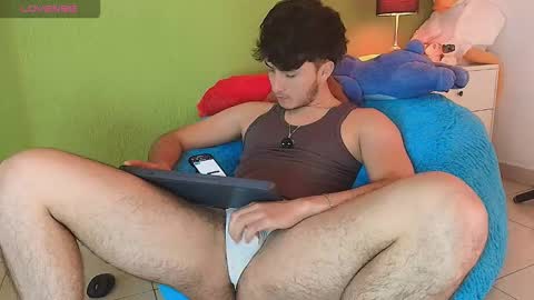 Santyago online show from 10, 9, 2025
