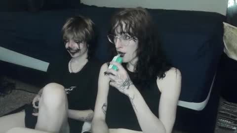 Snapshot of sapphicvoid chatting on 12, 3, 2025 Jade online show from 12, 3, 2025