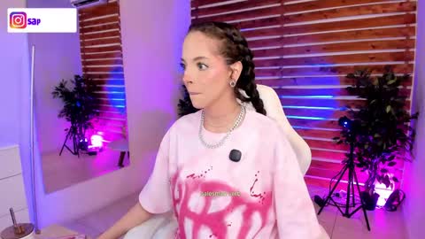 Snapshot of sapphire_venus chatting on 29, 4, 2026 Valerin online show from 29, 4, 2026
