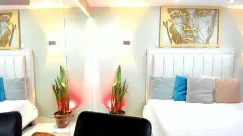    online show from 9, 11, 2025