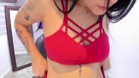 Snapshot of sara__michell chatting on 11, 5, 2026 online show from 11, 5, 2026